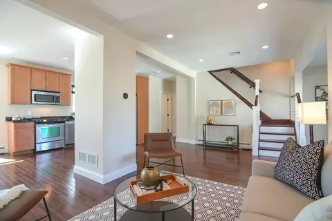 Living - 226 Adams St, Fall River, MA 02720 photo 2 of 5