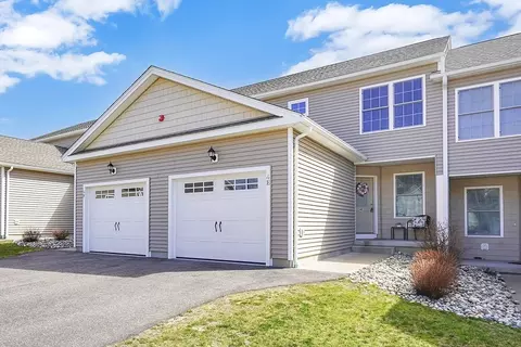 4 Maple View Ln #E, Agawam, MA 01001