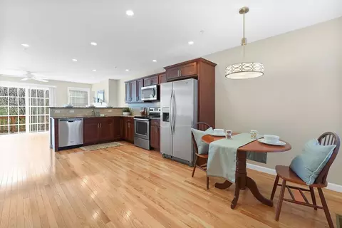 4 Maple View Ln #E, Agawam, MA 01001 photo 4