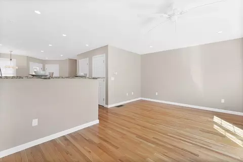 4 Maple View Ln #E, Agawam, MA 01001 photo 12