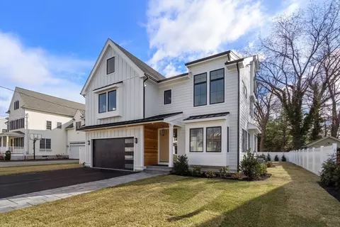 20 Pinewood Rd, Needham, MA 02492