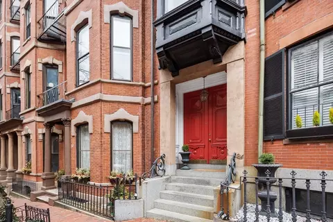 30 Hancock St #4, Boston, MA 02114