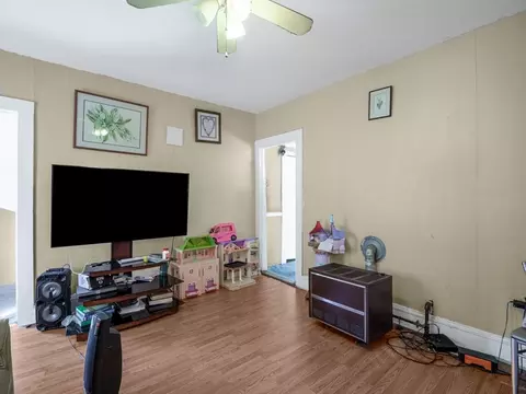 Living - 11 Ames St, Worcester, MA 01610 photo 4 of 6