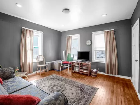 Living - 11 Ames St, Worcester, MA 01610 photo 1 of 6