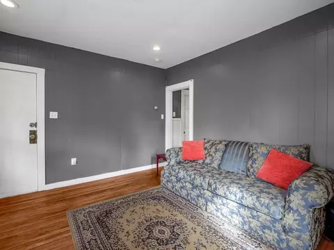 Bedroom - 11 Ames St, Worcester, MA 01610 photo 1 of 9