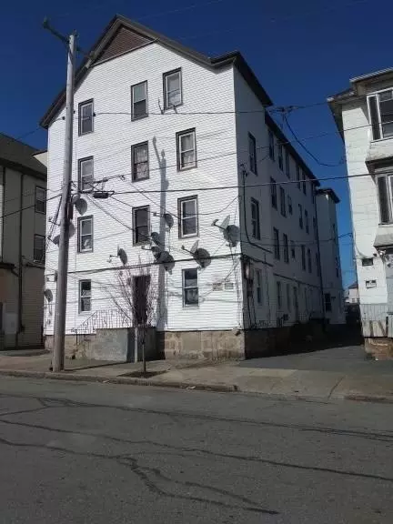 239 Sawyer St, New Bedford, MA 02746