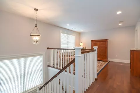 Entry Way - 180 Riverpath Dr #180, Framingham, MA 01701 photo 2 of 2