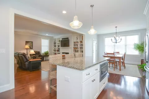 Kitchen - 180 Riverpath Dr #180, Framingham, MA 01701 photo 5 of 6