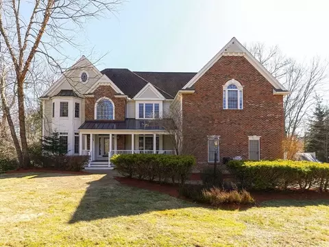 35 Smith Rd, Hopkinton, MA 01748