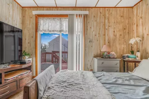 Bedroom - 639 Lawton St, Fall River, MA 02721 photo 4 of 6
