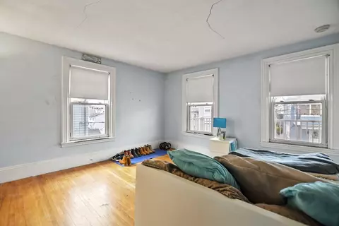 Bedroom - 43 Waverly St, Everett, MA 02149 photo 3 of 7