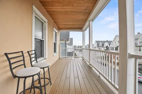 Exterior - 43 Waverly St, Everett, MA 02149 photo 2 of 4