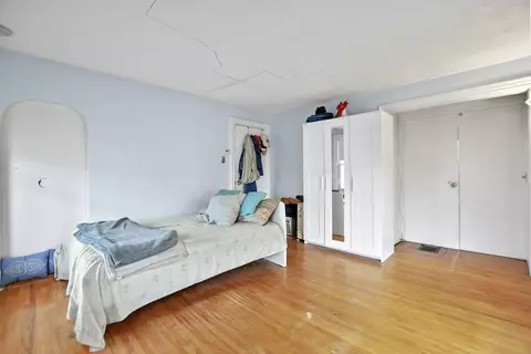 Bedroom - 43 Waverly St, Everett, MA 02149 photo 5 of 7