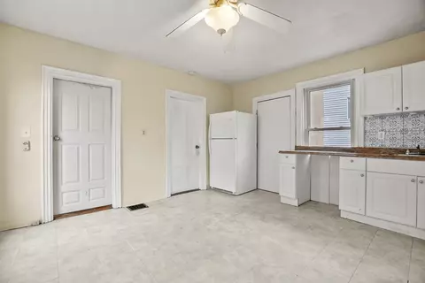 Entry Way - 43 Waverly St, Everett, MA 02149 photo 3 of 3