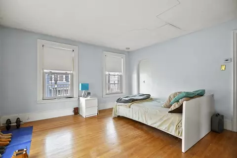 Bedroom - 43 Waverly St, Everett, MA 02149 photo 4 of 7