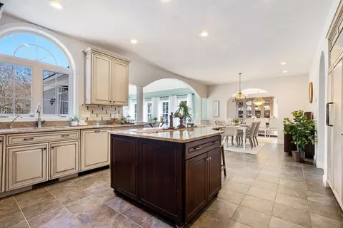 Kitchen - 15 Timberlane Rd, Windham, NH 03087 photo 4 of 6