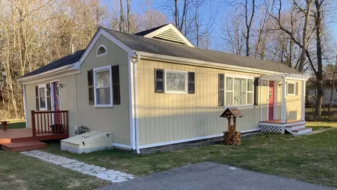 27 Morgan Rd, Holbrook, MA 02343