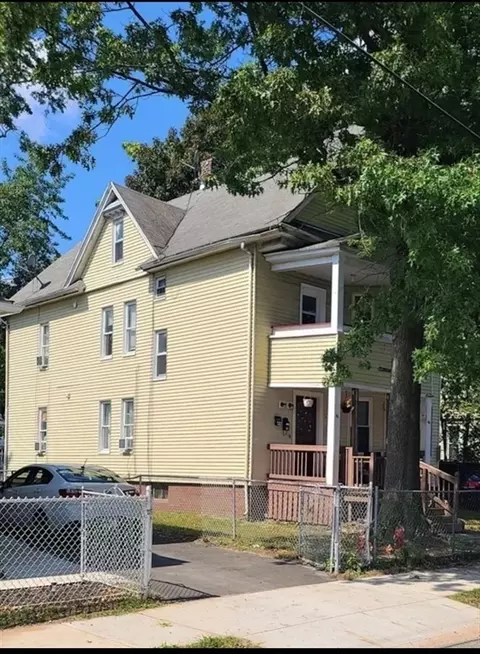 44-46 Bristol St, Springfield, MA 01109