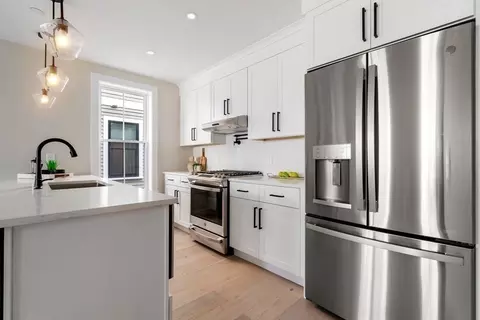 211 Eagle #PH, Boston, MA 02128 photo 3
