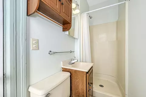 185 Vernon St, Worcester, MA 01607 photo 31