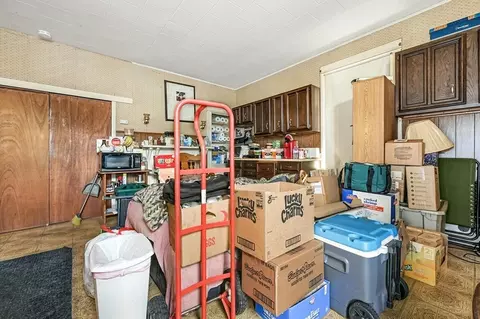 185 Vernon St, Worcester, MA 01607 photo 11