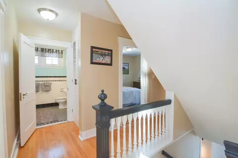 Entry Way - 62 Howland Ter, Worcester, MA 01602 photo 2 of 2