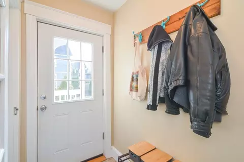 Entry Way - 62 Howland Ter, Worcester, MA 01602 photo 1 of 2