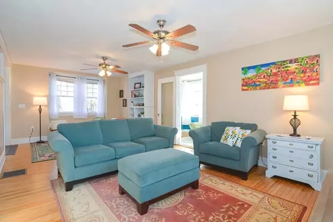 Living - 62 Howland Ter, Worcester, MA 01602 photo 1 of 5