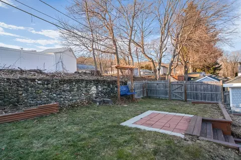 Exterior - 62 Howland Ter, Worcester, MA 01602 photo 9 of 15