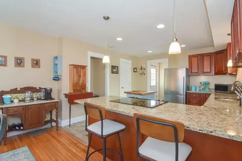 Kitchen - 62 Howland Ter, Worcester, MA 01602 photo 1 of 3