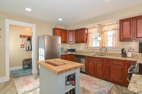 Kitchen - 62 Howland Ter, Worcester, MA 01602 photo 3 of 3