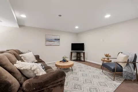 Living - 15 Washington Dr, Acton, MA 01720 photo 6 of 6