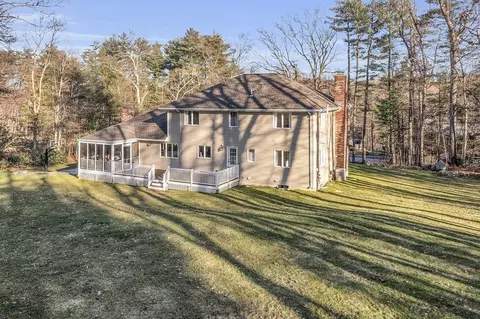 Exterior - 15 Washington Dr, Acton, MA 01720 photo 6 of 7