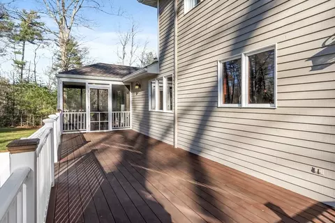 Exterior - 15 Washington Dr, Acton, MA 01720 photo 5 of 7