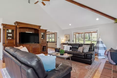 Living - 15 Washington Dr, Acton, MA 01720 photo 2 of 6