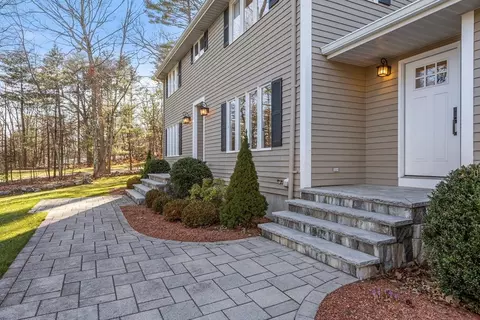 Exterior - 15 Washington Dr, Acton, MA 01720 photo 3 of 7