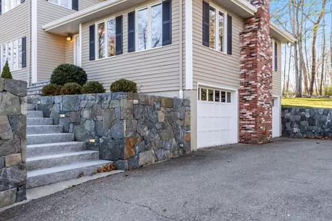 Exterior - 15 Washington Dr, Acton, MA 01720 photo 2 of 7