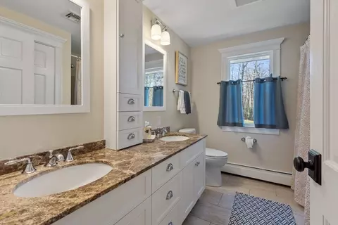 Bath - 15 Washington Dr, Acton, MA 01720 photo 4 of 4