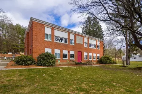 13 Harding St #8, Grafton, MA 01560