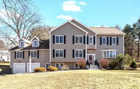 4 Fletcher Rd, Westford, MA 01886