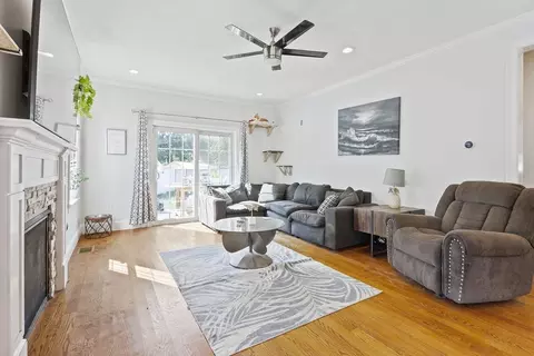 431 Whiting Ave, Dedham, MA 02026 photo 9