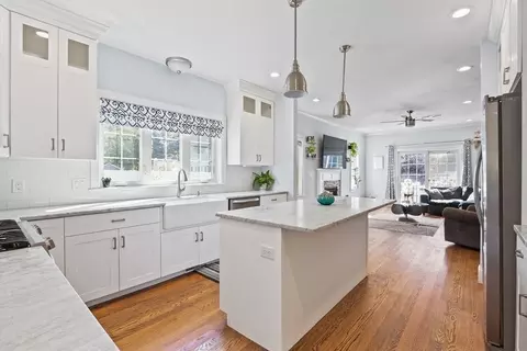 431 Whiting Ave, Dedham, MA 02026