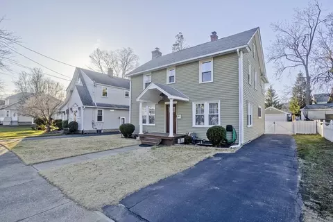 Exterior - 16 Athol St, Springfield, MA 01107 photo 2 of 5
