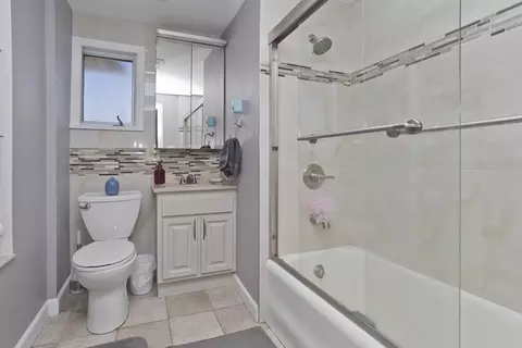 Bath - 16 Athol St, Springfield, MA 01107 photo 1 of 3