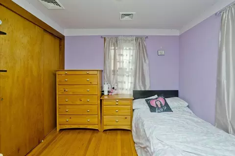 Bedroom - 16 Athol St, Springfield, MA 01107 photo 5 of 6