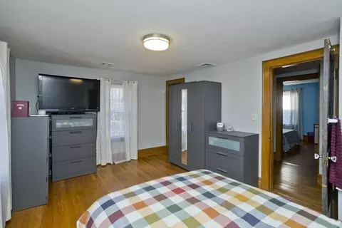 Bedroom - 16 Athol St, Springfield, MA 01107 photo 4 of 6