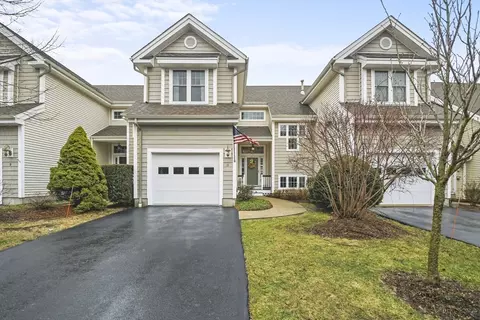 11 Lincoln Ln #11, Grafton, MA 01536