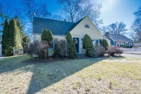 Exterior - 55 Glenoak, Springfield, MA 01129 photo 10 of 10