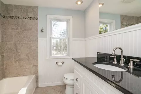 Bath - 55 Glenoak, Springfield, MA 01129 photo 1 of 3