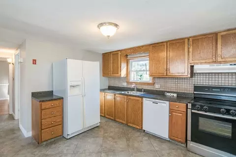 Kitchen - 55 Glenoak, Springfield, MA 01129 photo 1 of 2